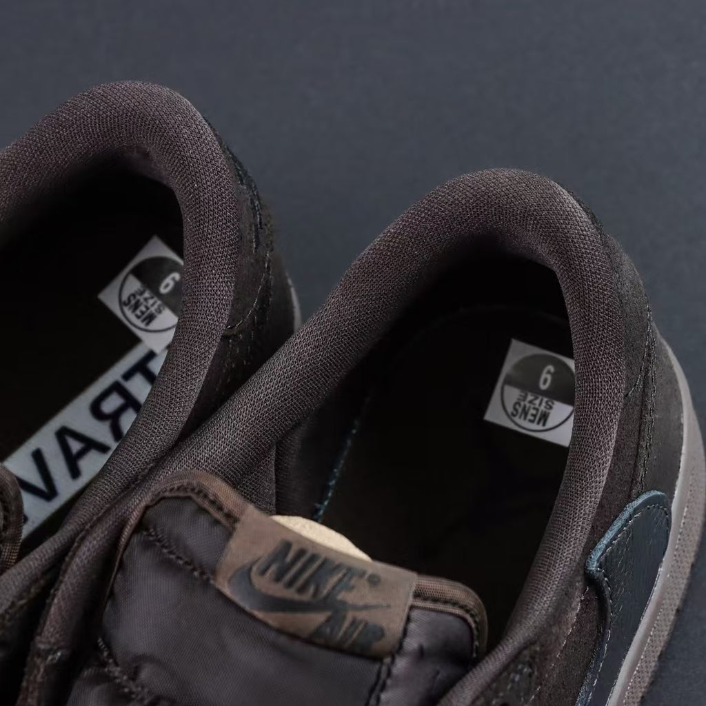Vintage Black Low-Top Casual Sneakers | Streetwear Style Shoes
