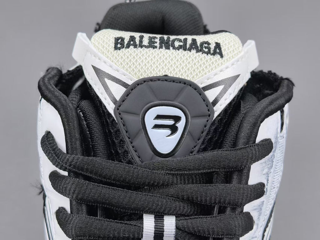 Premium Chunky Running Sneakers | Black White Sport Shoes  或