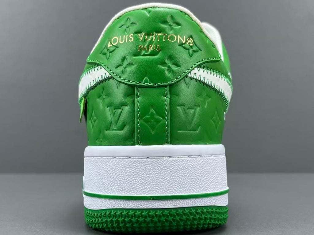 Green Luxury Style Low Top Sneakers