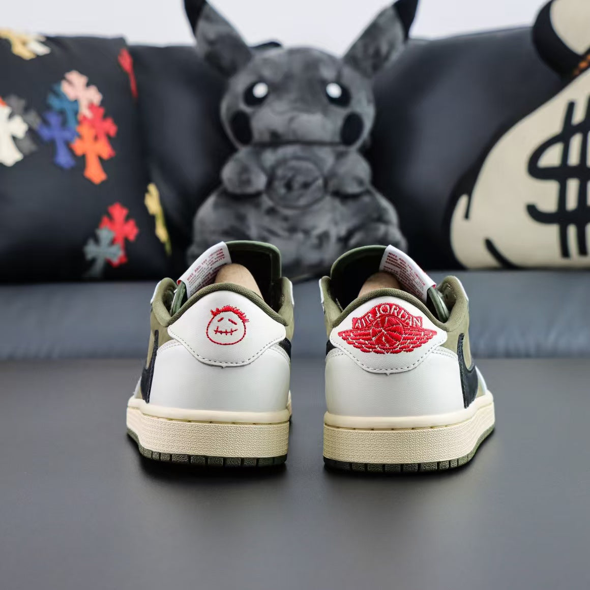 Vintage Olive Low-Top Casual Sneakers – Comfortable Everyday Streetwear Shoes