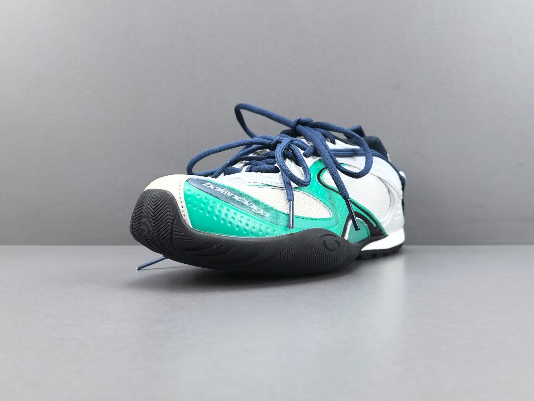Premium Running Shoes – Green & White