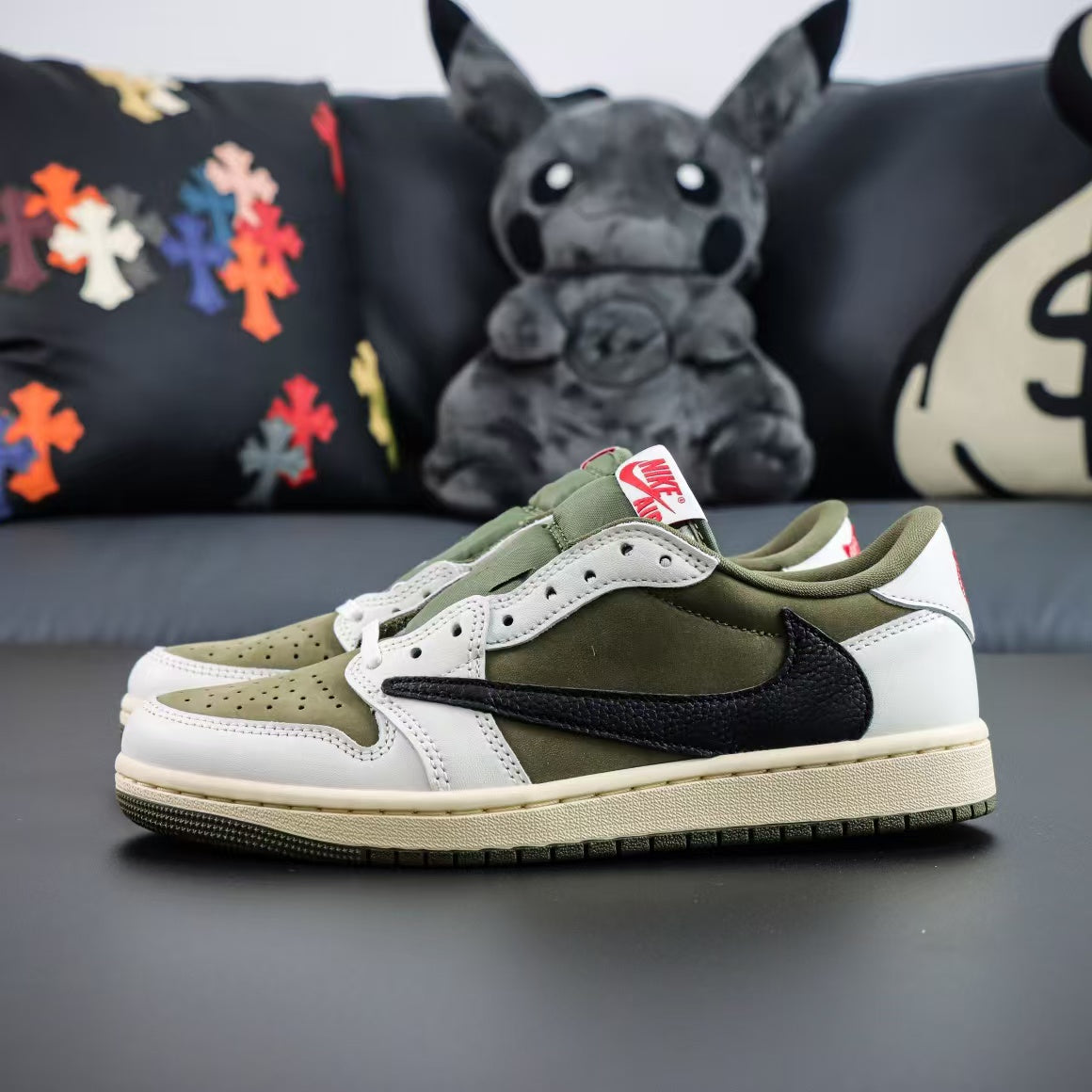 Vintage Olive Low-Top Casual Sneakers – Comfortable Everyday Streetwear Shoes