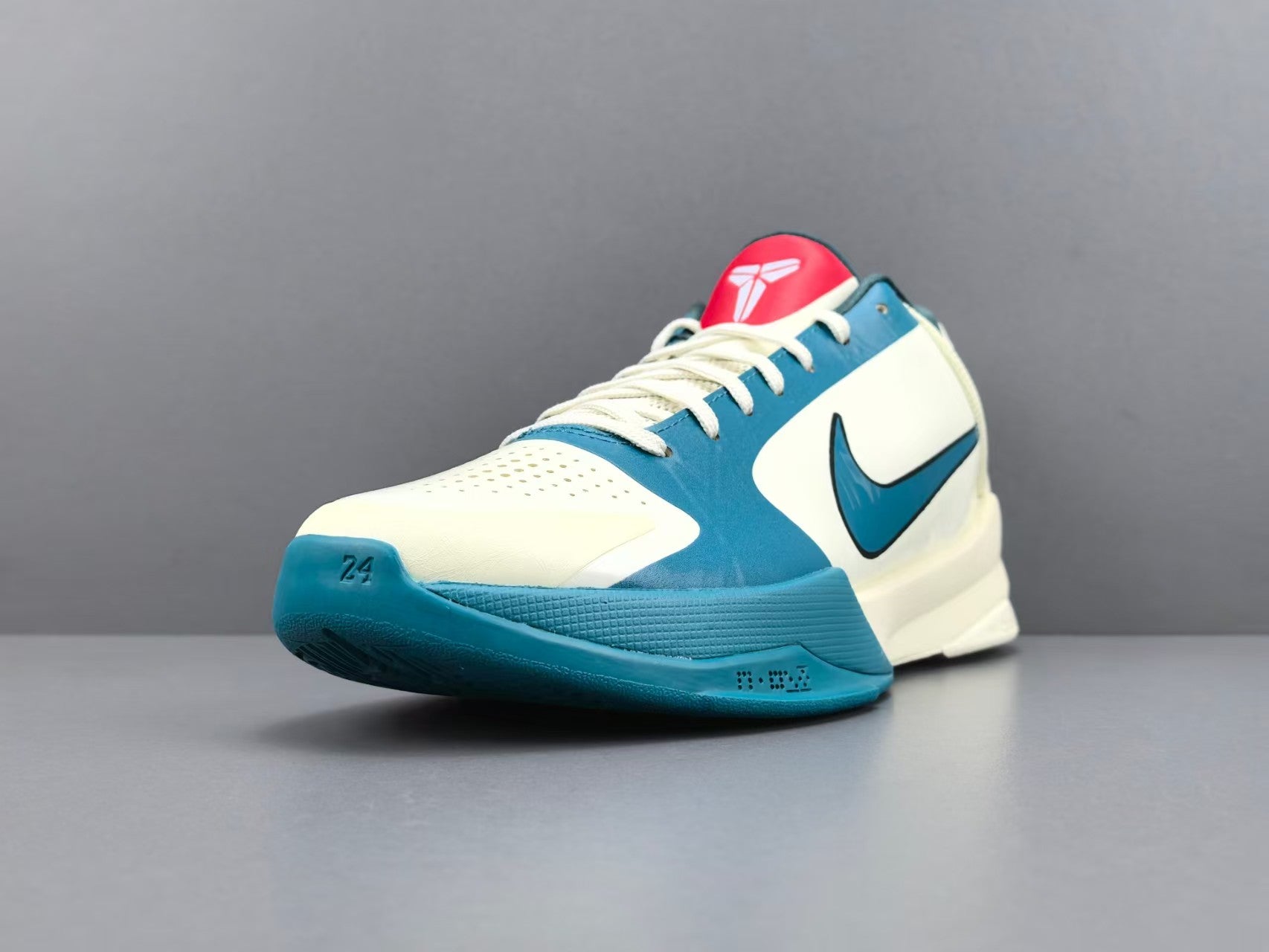 Blue White Performance Basketball Shoes | Lightweight Court Sneakers