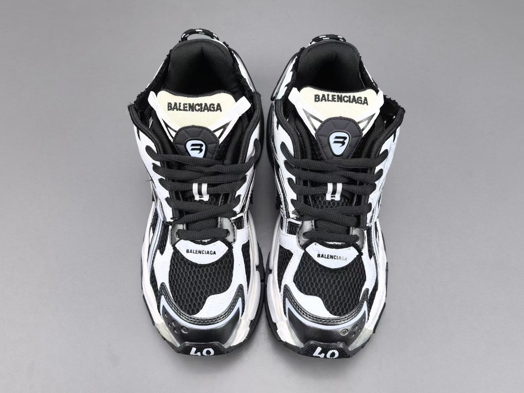 Premium Chunky Running Sneakers | Black White Sport Shoes  或