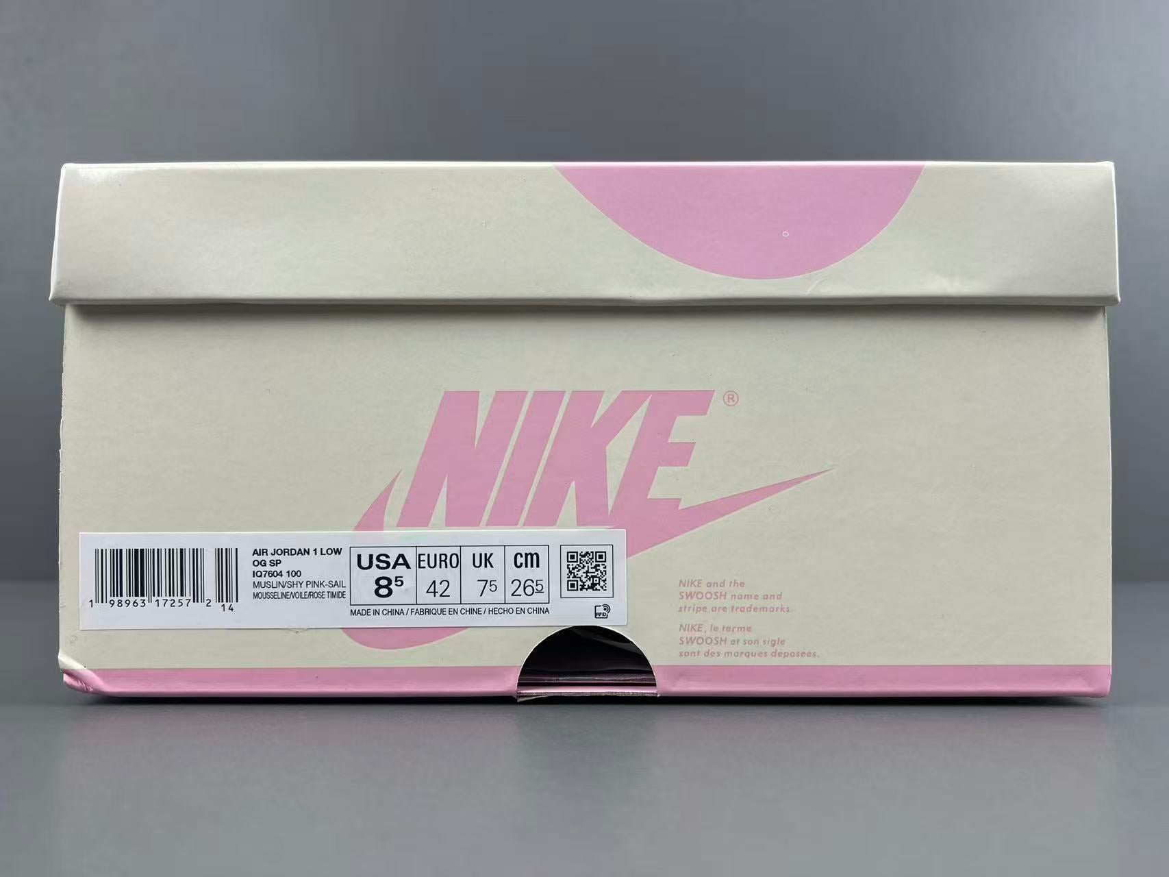 Cream Pink Low Top Casual Sneakers