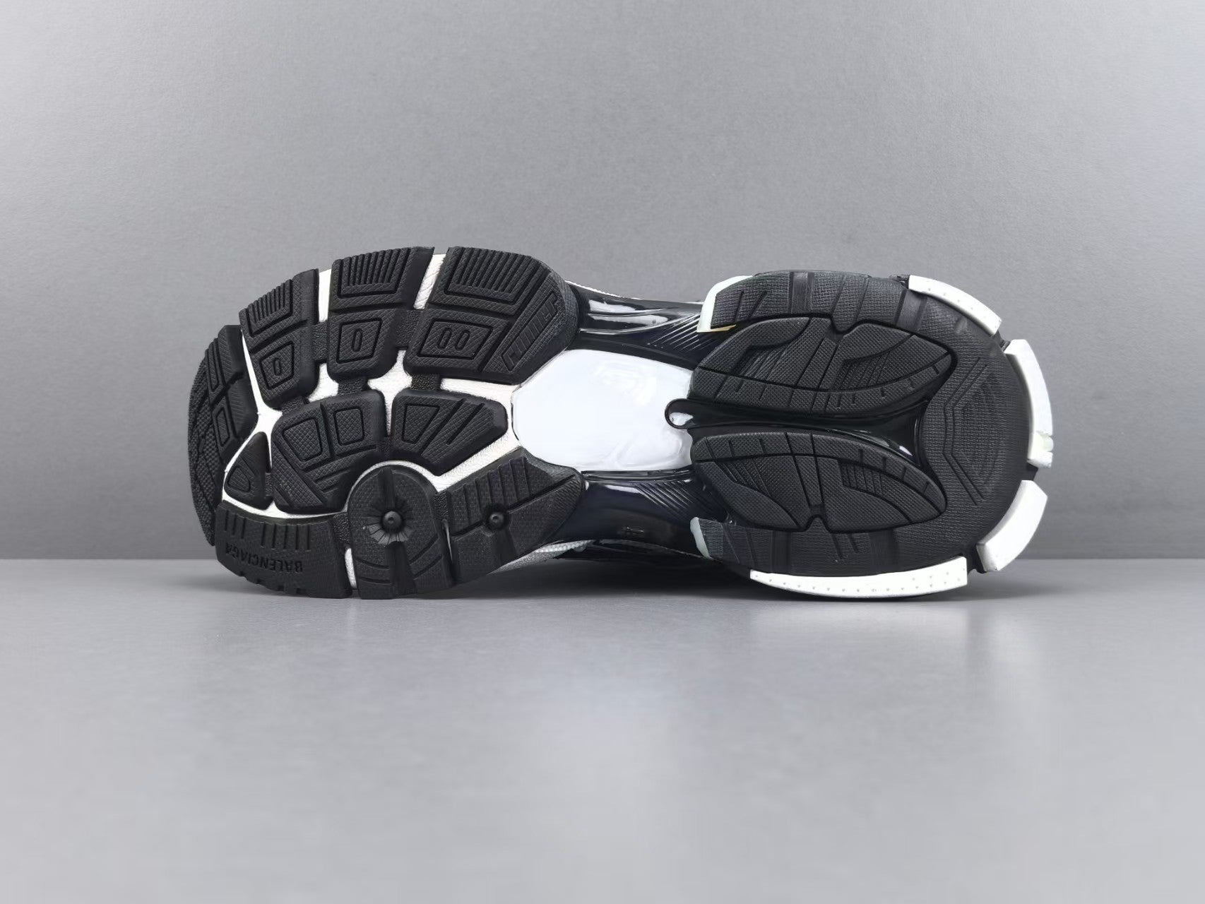 Premium Chunky Running Sneakers | Black White Sport Shoes  或