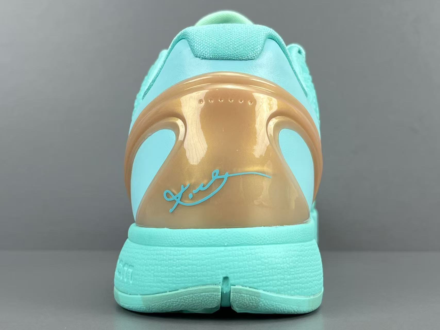 Aqua Elite Low-Top Basketball Shoes | Lightweight Court Performance Sneakers