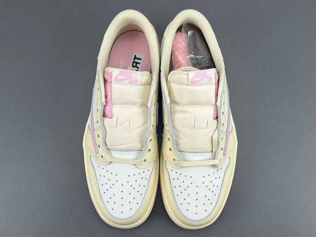 Cream Pink Low Top Casual Sneakers
