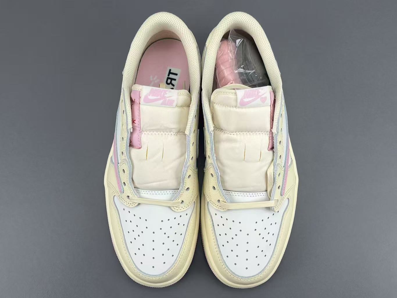 Cream Pink Low Top Casual Sneakers
