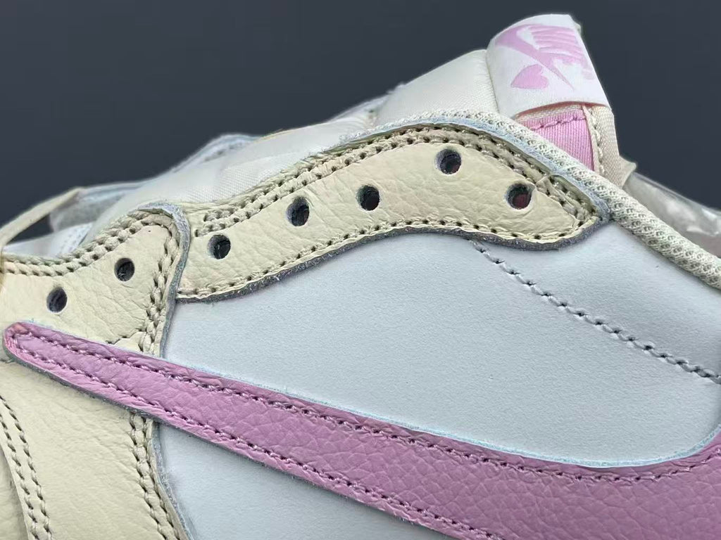 Cream Pink Low Top Casual Sneakers