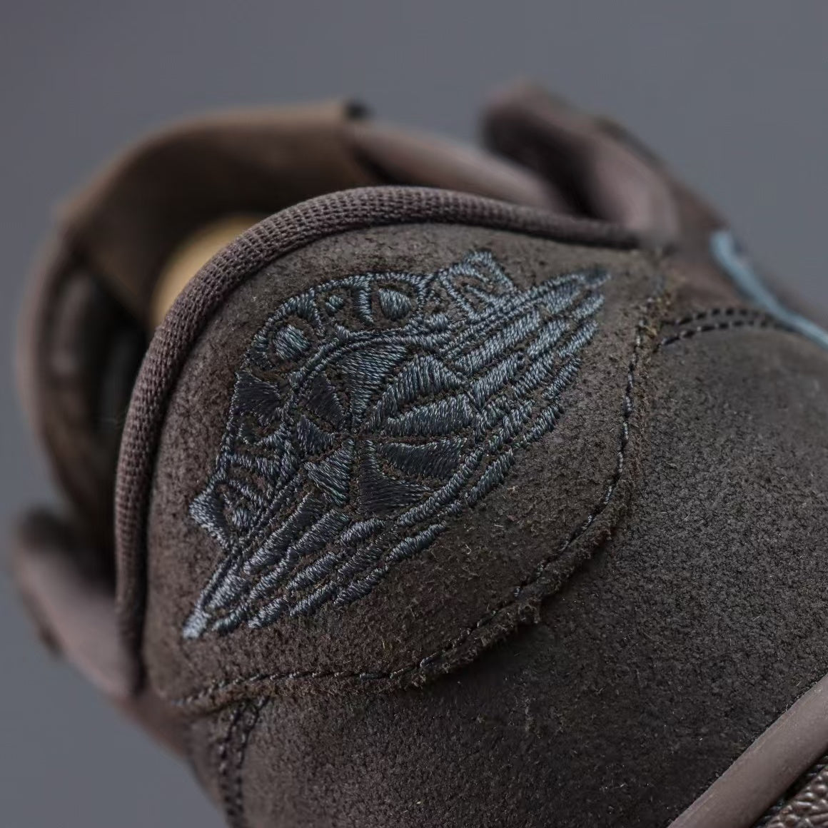 Vintage Black Low-Top Casual Sneakers | Streetwear Style Shoes