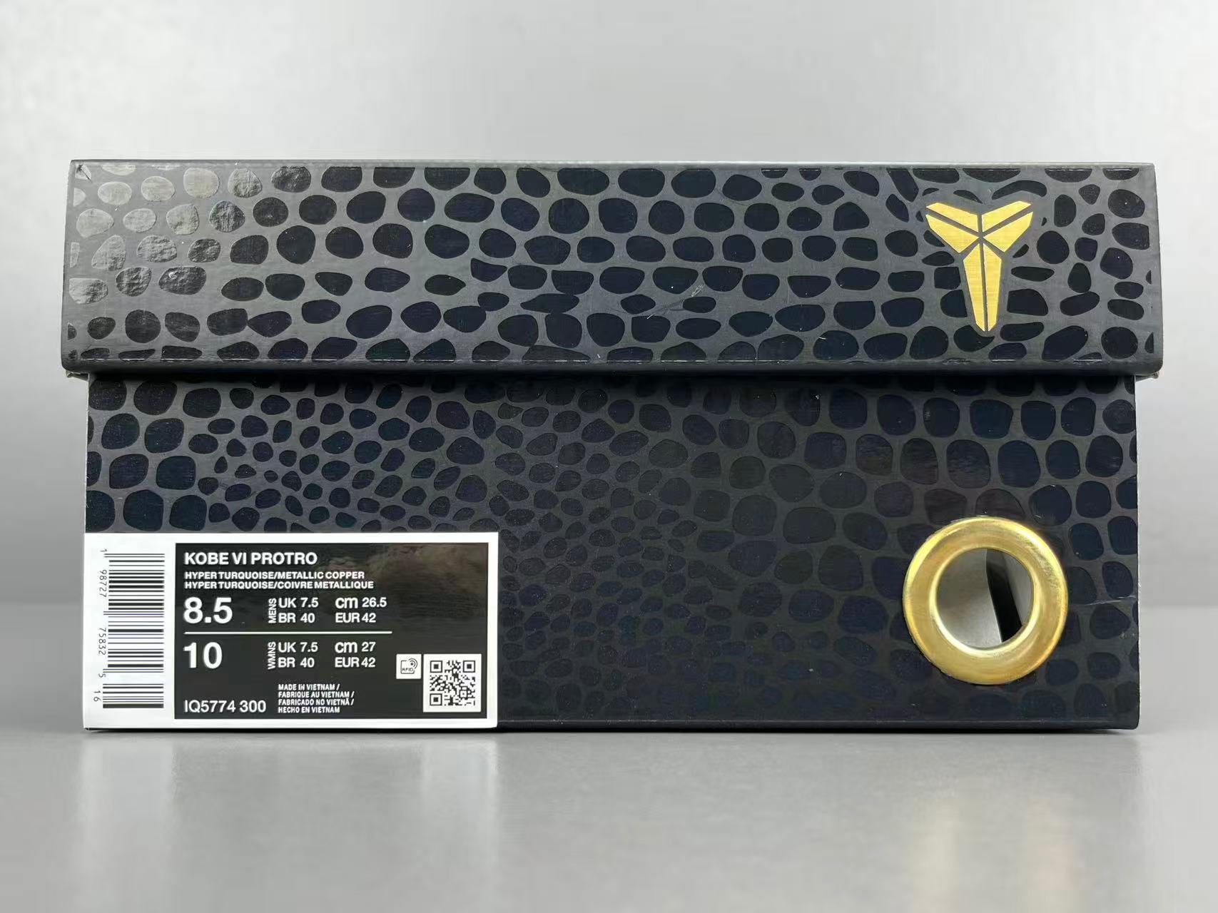 Aqua Elite Low-Top Basketball Shoes | Lightweight Court Performance Sneakers