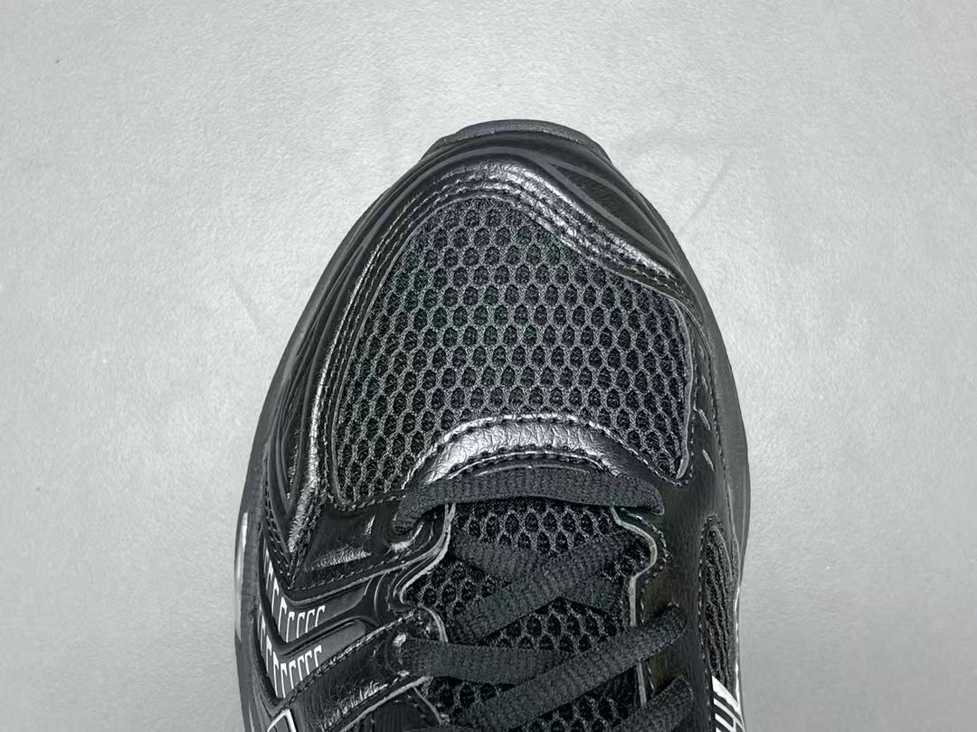Black Mesh Running Sneakers | Lightweight Cushion Athletic Shoes