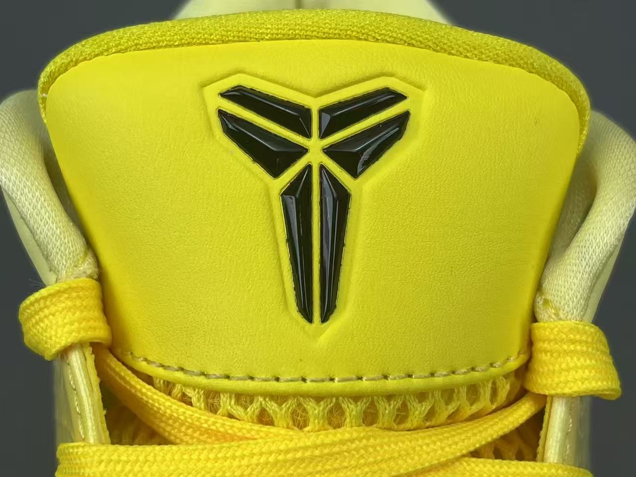 Classic Yellow Low-Top Basketball Shoes | Lightweight Court Sneakers
