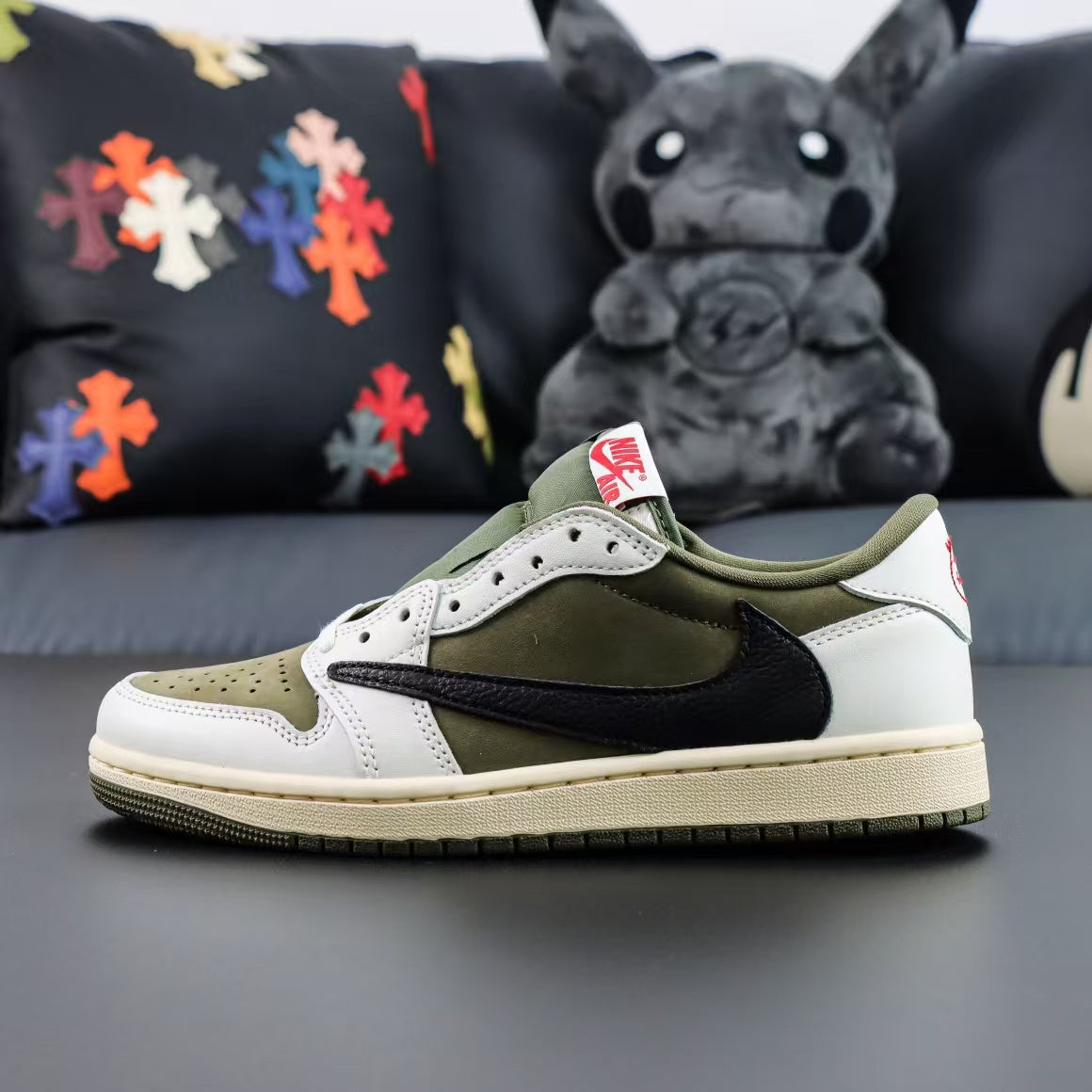 Vintage Olive Low-Top Casual Sneakers – Comfortable Everyday Streetwear Shoes