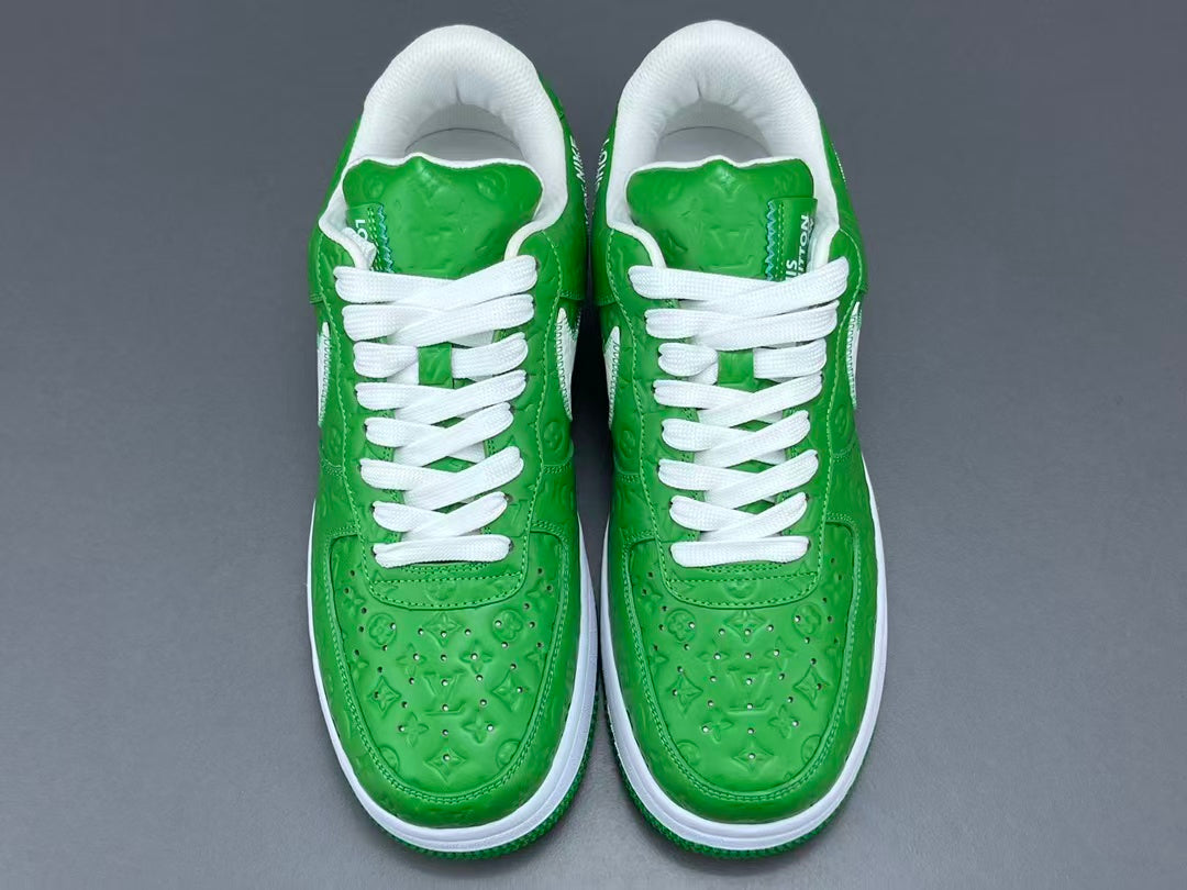 Green Luxury Style Low Top Sneakers