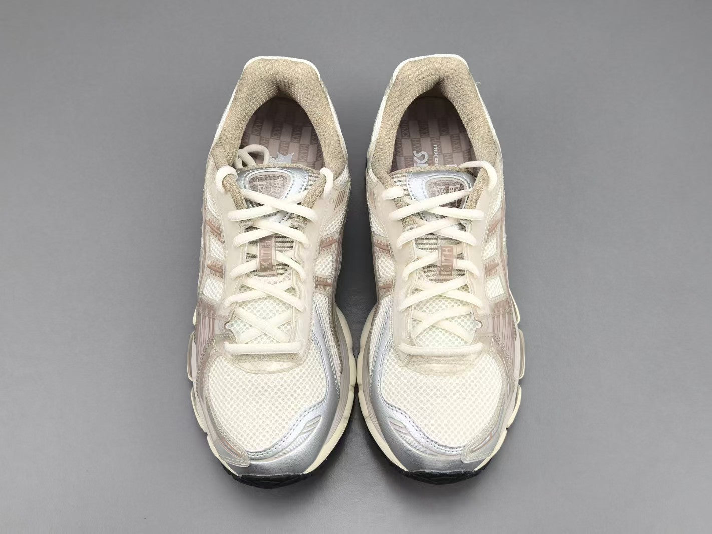 Retro Mesh Running Shoes – Cream Beige Edition
