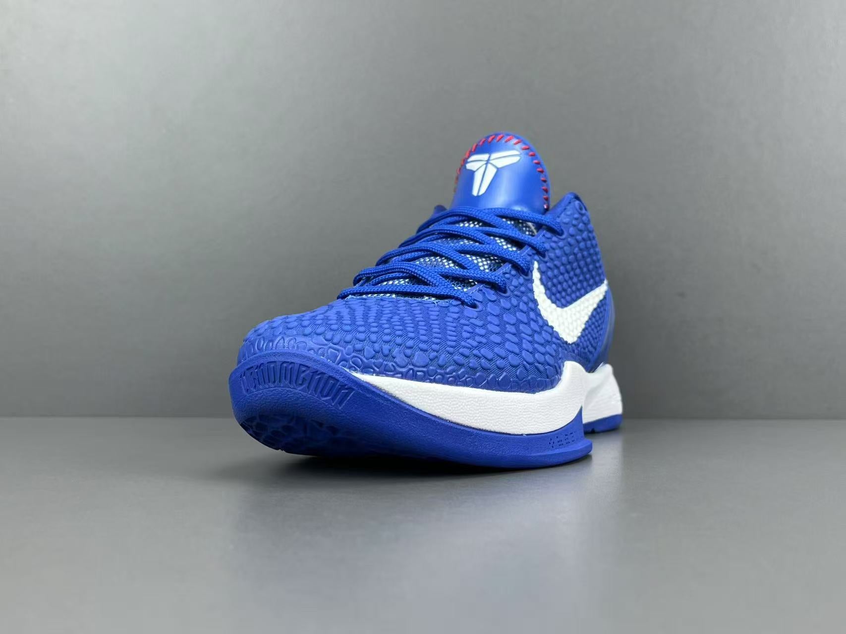 Blue Low-Top Basketball Shoes | Lightweight Court Sneakers