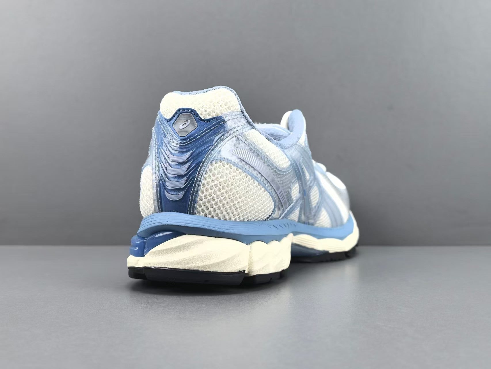 Light Blue Retro Running Sneakers | Breathable Mesh Sports Shoes