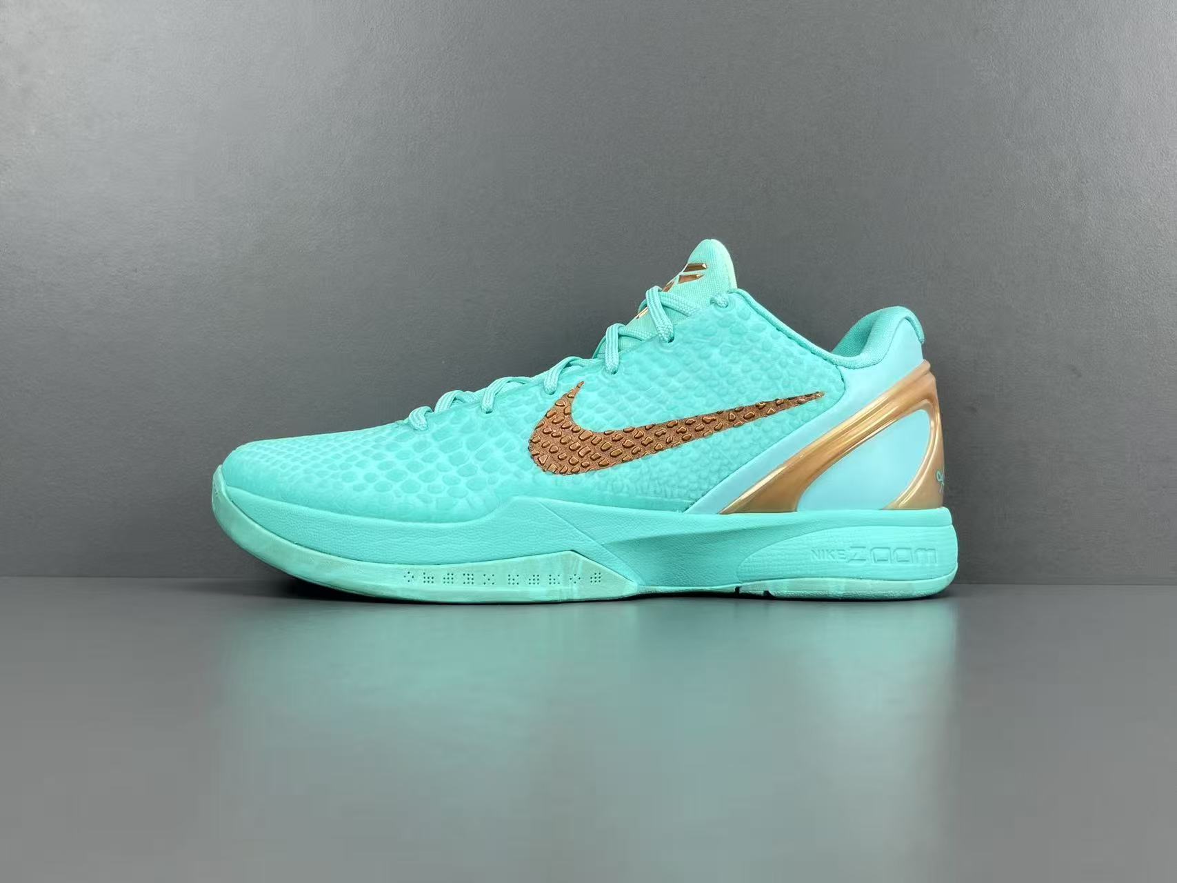 Aqua Elite Low-Top Basketball Shoes | Lightweight Court Performance Sneakers