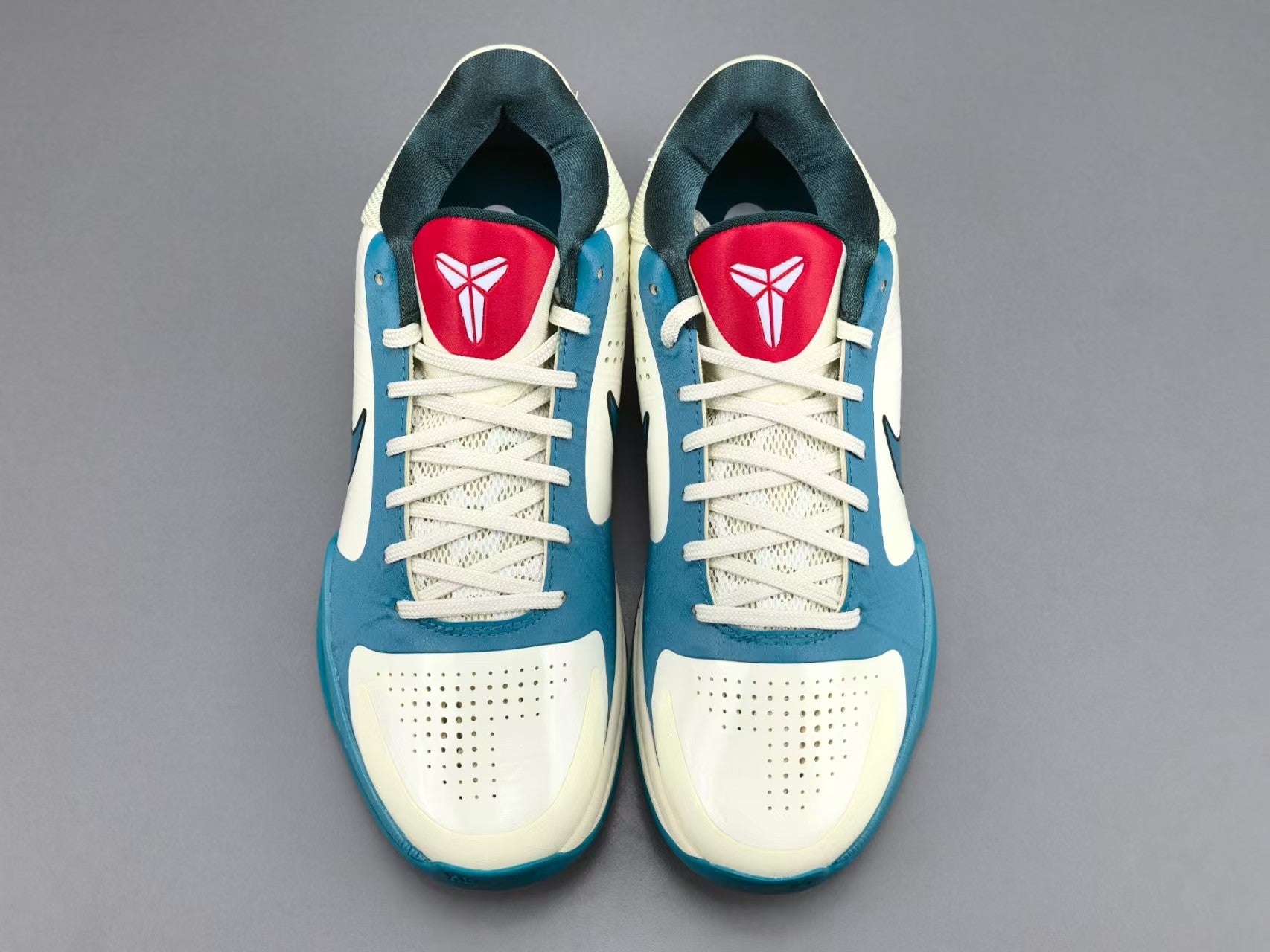 Blue White Performance Basketball Shoes | Lightweight Court Sneakers
