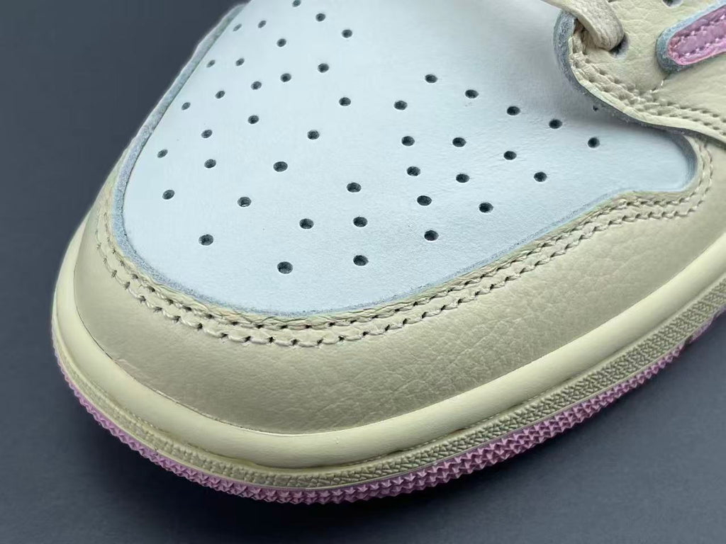 Cream Pink Low Top Casual Sneakers