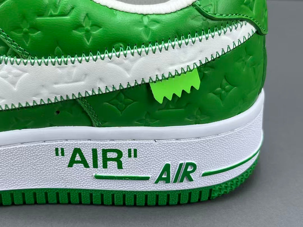 Green Luxury Style Low Top Sneakers