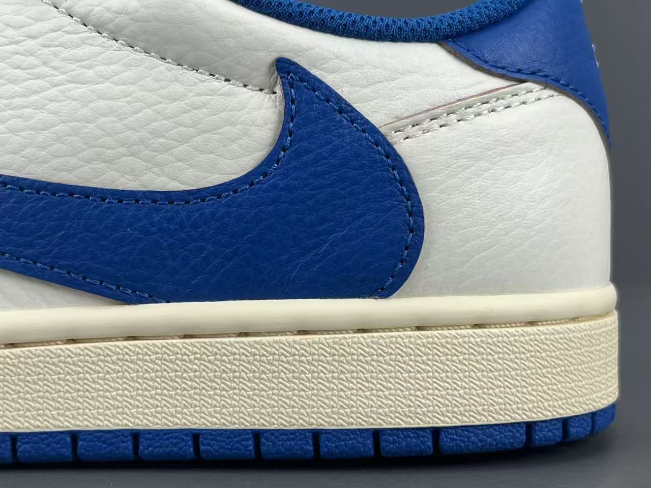 Vintage Blue Low Top Casual Sneakers | Premium Leather Style