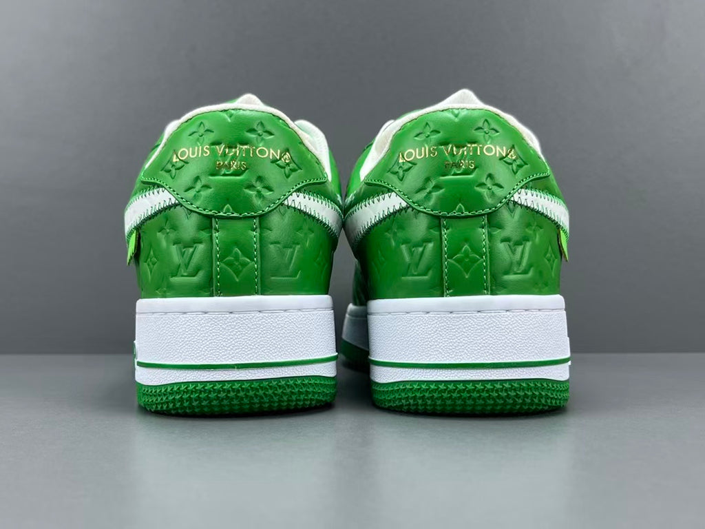 Green Luxury Style Low Top Sneakers
