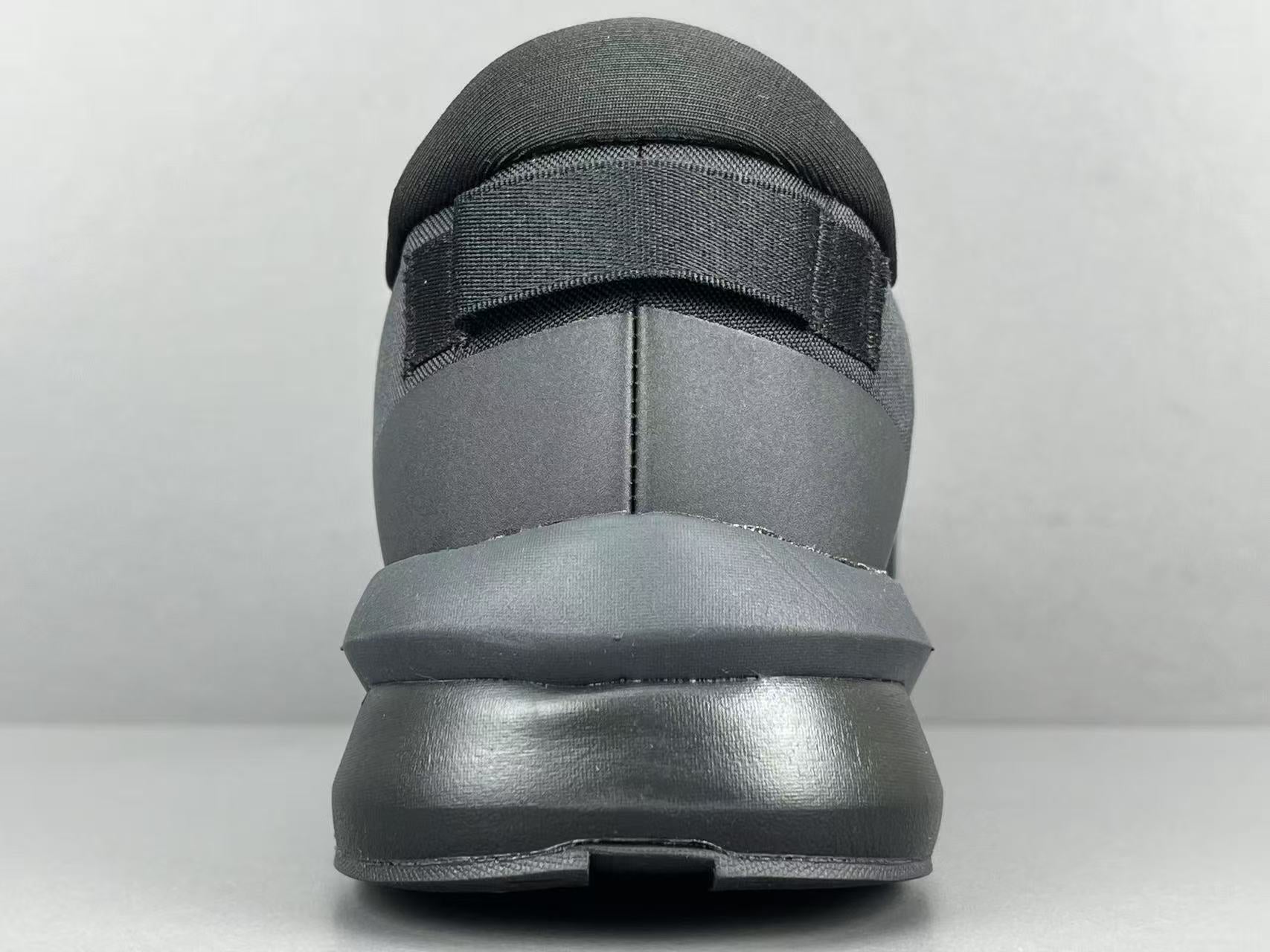 Men's All Black Lightweight Running Shoes | Breathable Cushion Athletic Sneakers