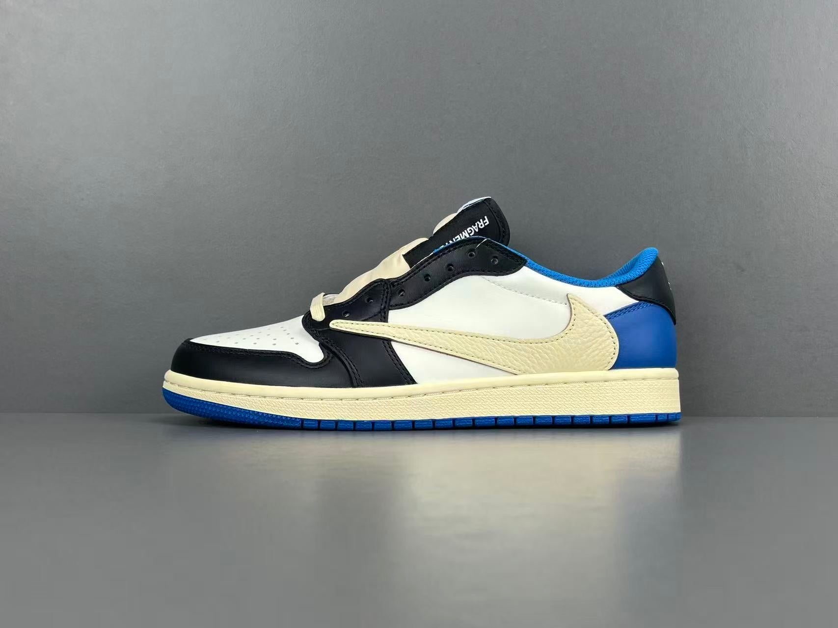 Vintage Low Top Leather Sneakers Blue White Casual Street Shoes