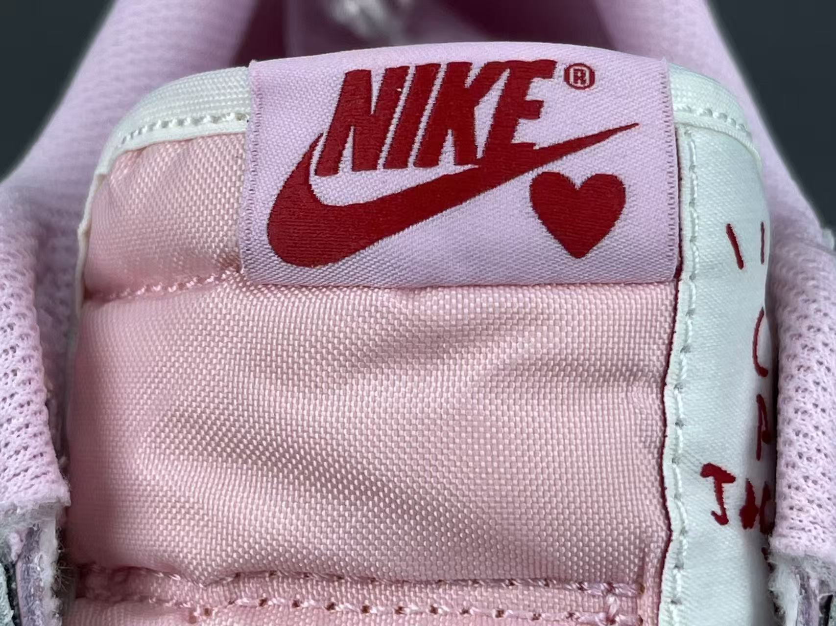 Vintage Pink Low-Top Casual Sneakers