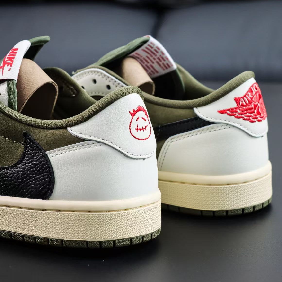 Vintage Olive Low-Top Casual Sneakers – Comfortable Everyday Streetwear Shoes