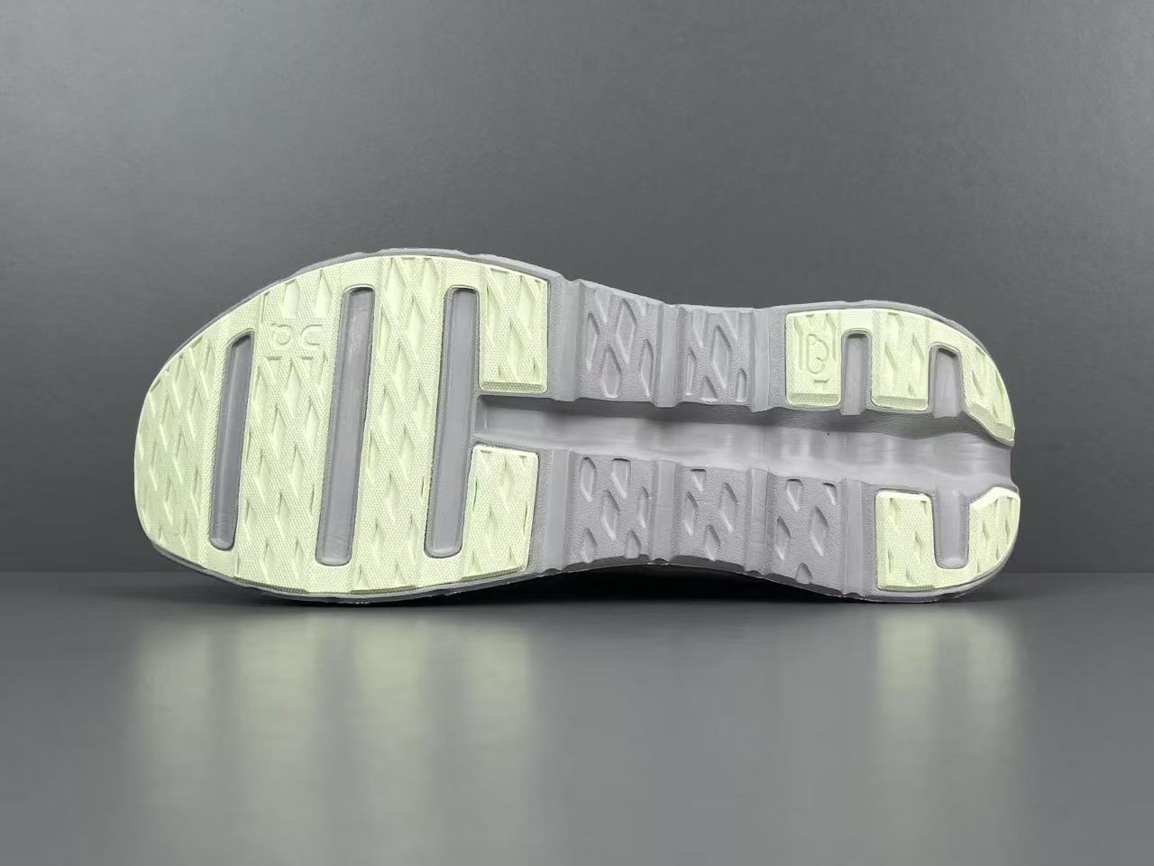 Women's Lightweight Cloud Cushion Running Shoes | Breathable Athletic Sneakers