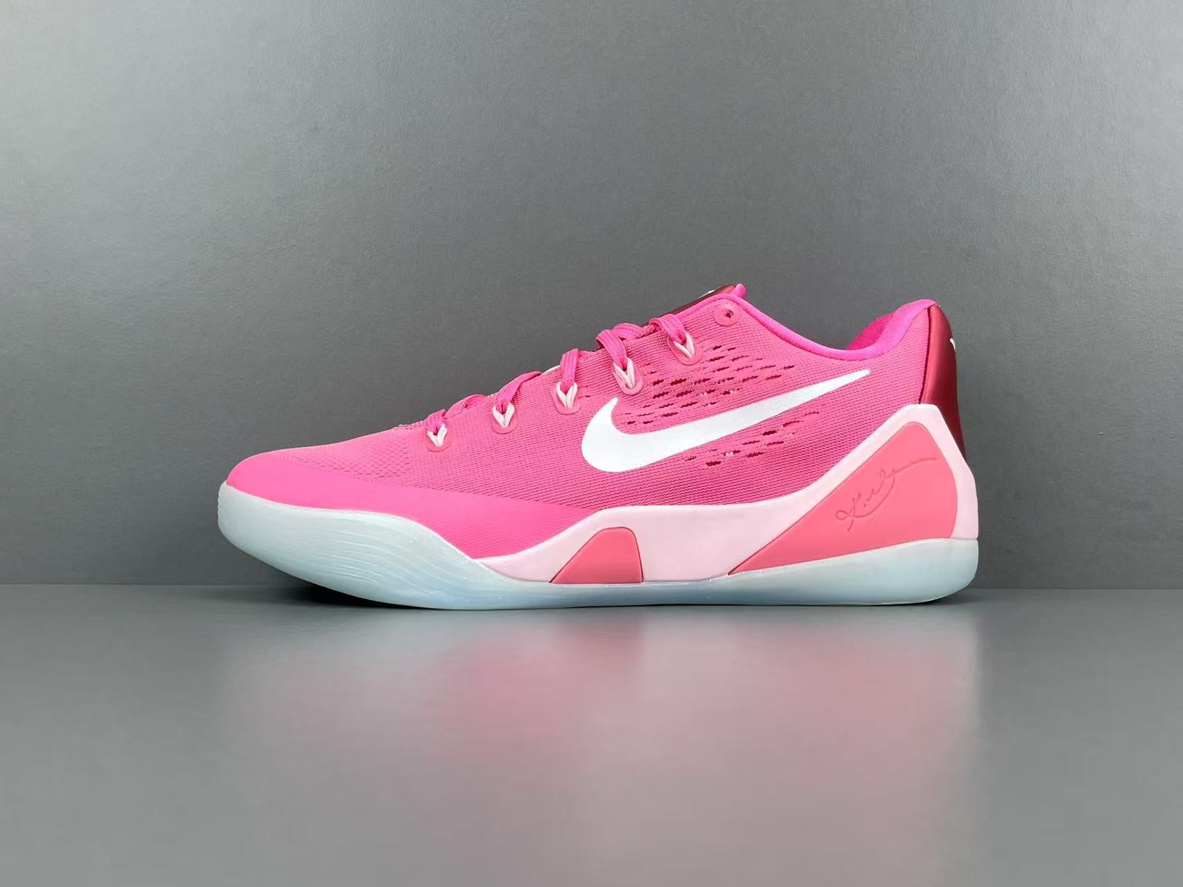 Pink Low-Top Basketball Shoes – Lightweight Court Sneakers