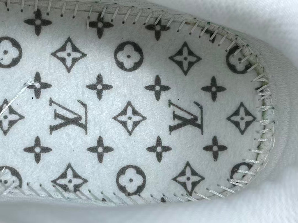 Green Luxury Style Low Top Sneakers