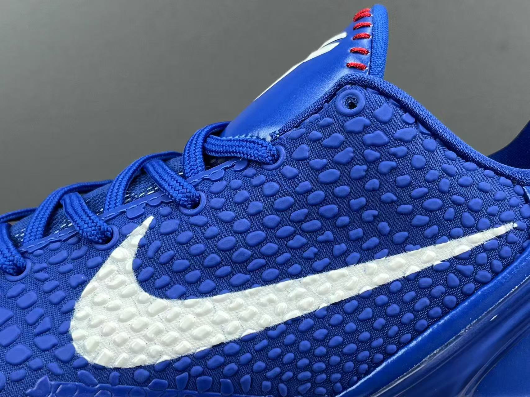 Blue Low-Top Basketball Shoes | Lightweight Court Sneakers