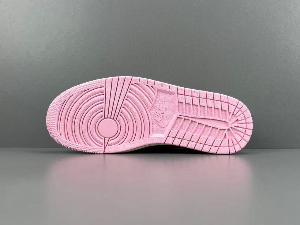 Vintage Pink Low-Top Casual Sneakers