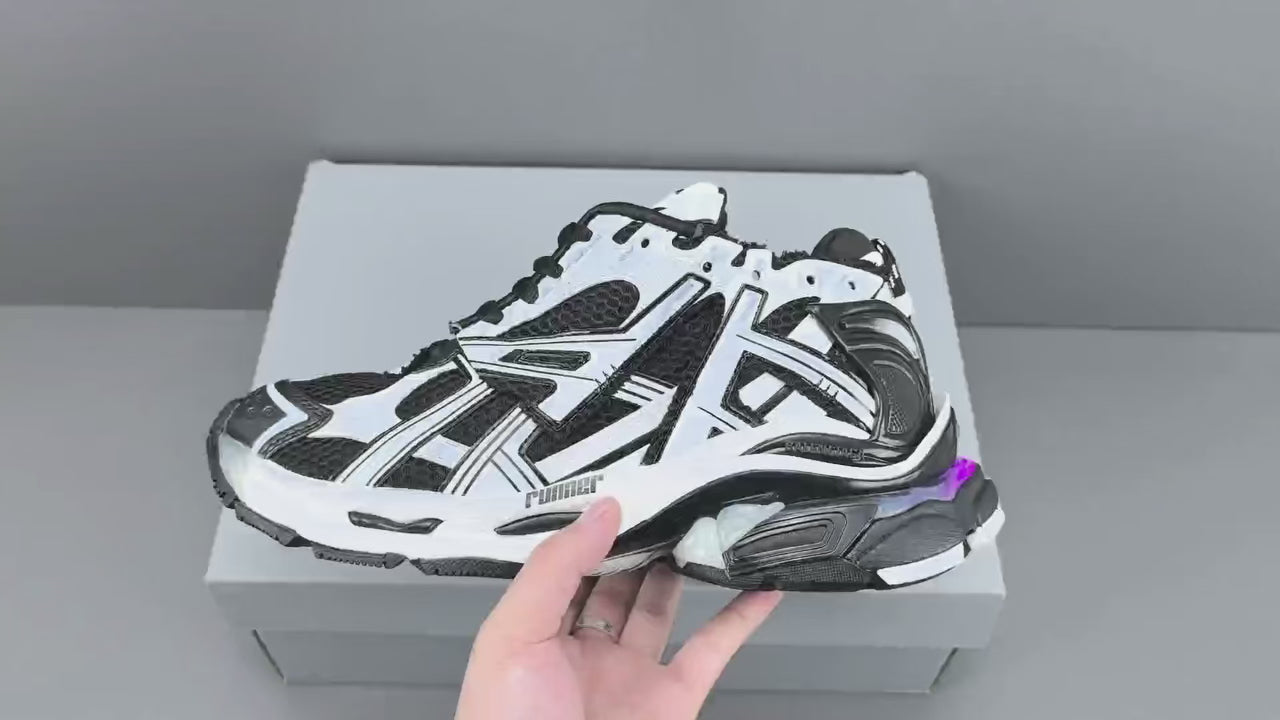 Premium Chunky Running Sneakers | Black White Sport Shoes  或
